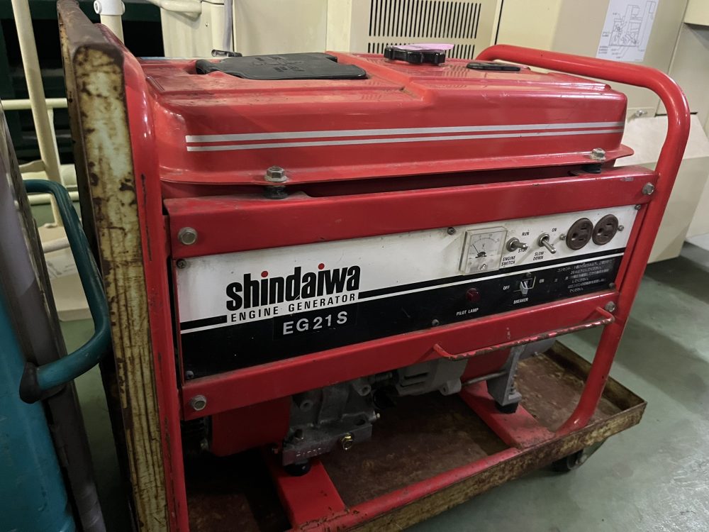 shindaiwa 新ダイワ エンジン発電機 EG21S